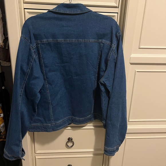 Jean jacket, size 2X - Picture 3 of 3
